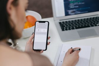 7 Mobile Applications You Should Have On Your Phone