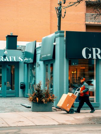 How Technology Could Shape The Courier Industry In The Future?