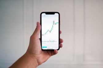 Keys to Succeed As a Forex Trader