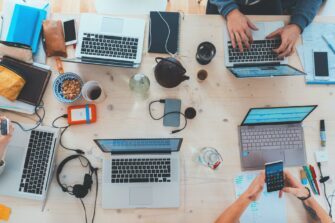 What does an IT support team do?