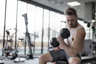 How You Can Gain Muscle And Burn Fat At The Same Time